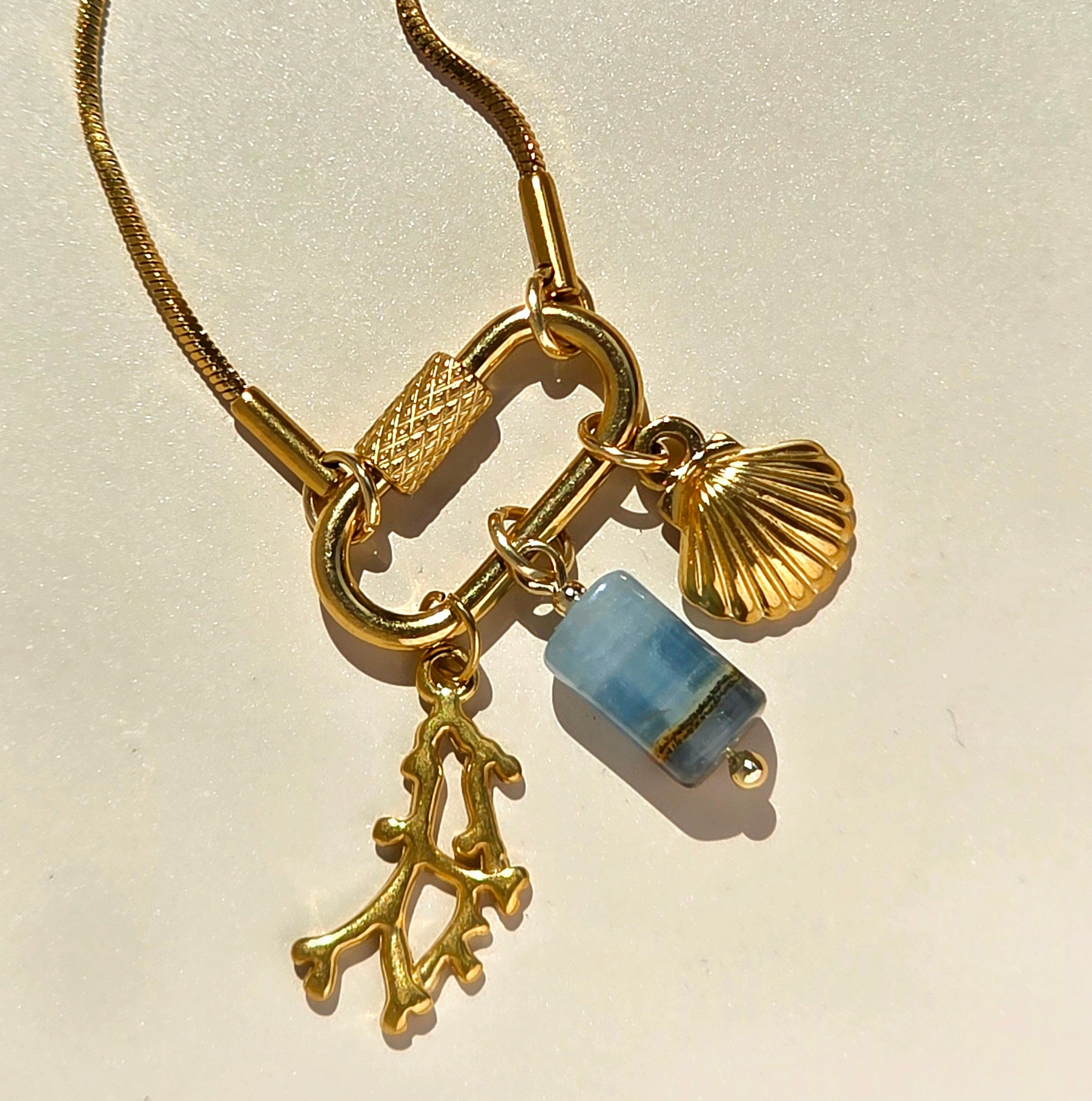 BLUE LAGOON 𖦹 Charm