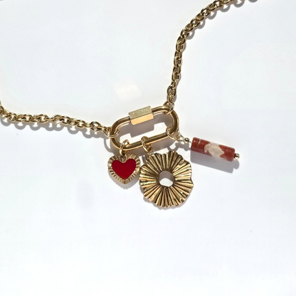 RED AMOUR 𖦹 Charm