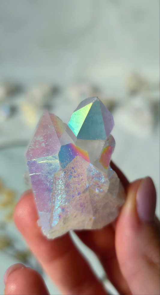 Angel Aura Bergkristall Cluster - Schillernder Regenbogen-Glanz aus Deutschland