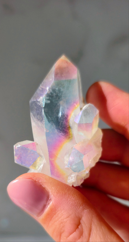 Angel Aura Bergkristall Cluster - Schillernder Regenbogen-Glanz aus Deutschland