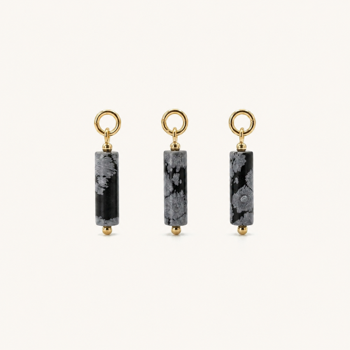 FROZEN SEA 𖦹 Schneeflockenobsidian Charm
