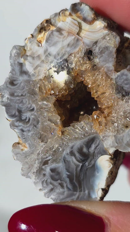 Achat Geode aus Brasilien mit Glitzereffekt