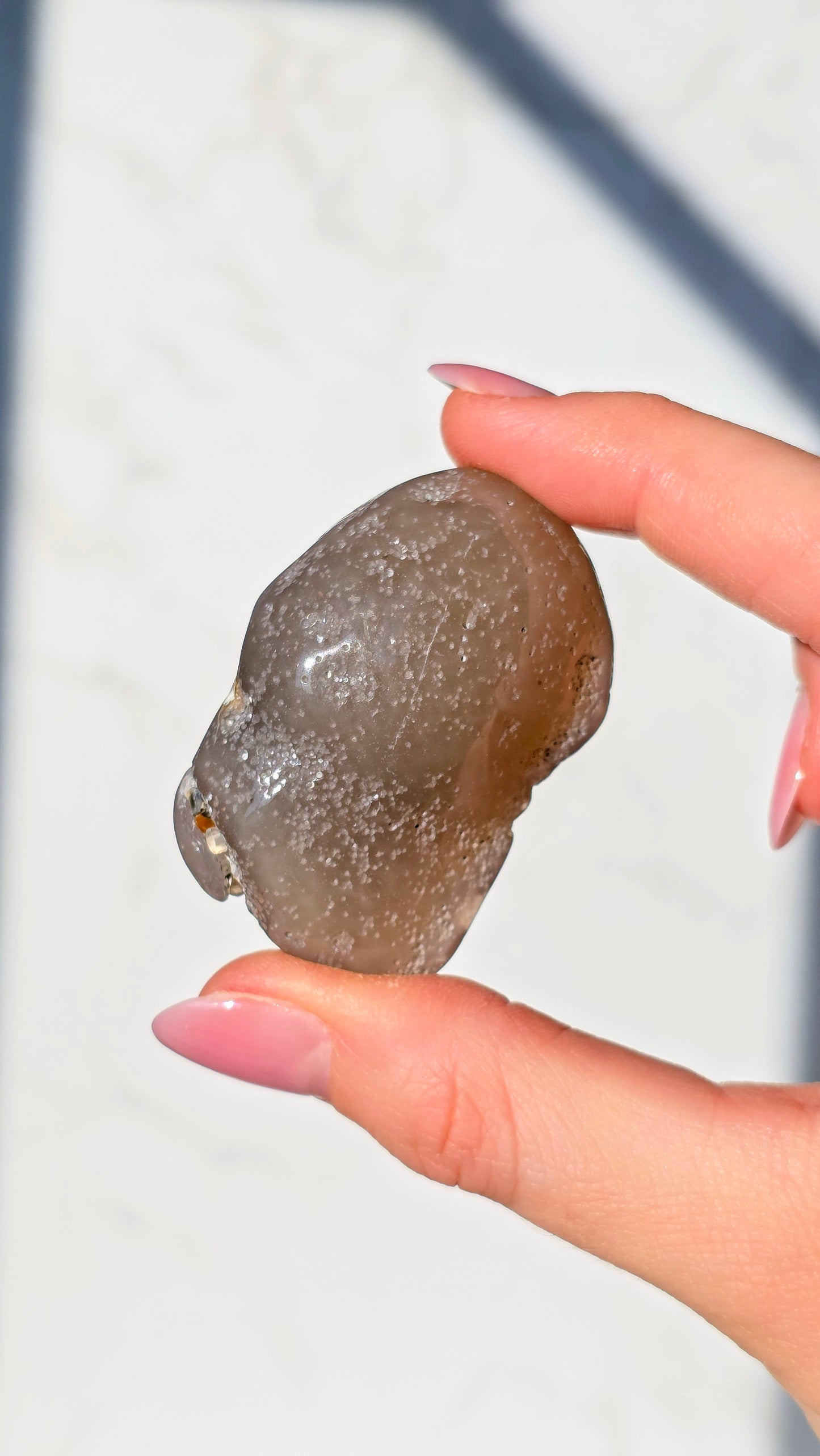 Enhydros (Urwasser eingeschlossen im Wasser-Achat)