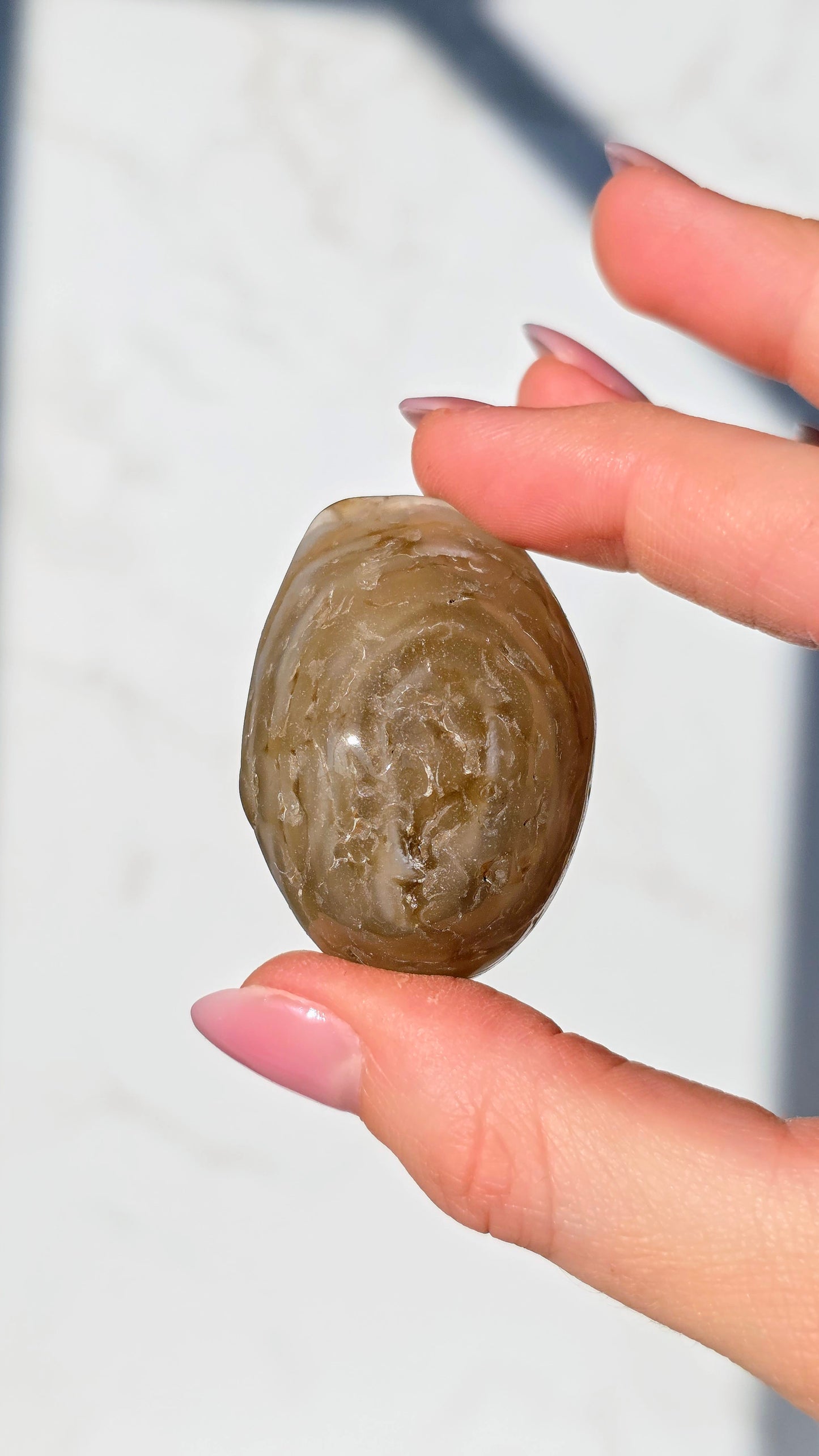 Enhydros (Urwasser eingeschlossen im Wasser-Achat)