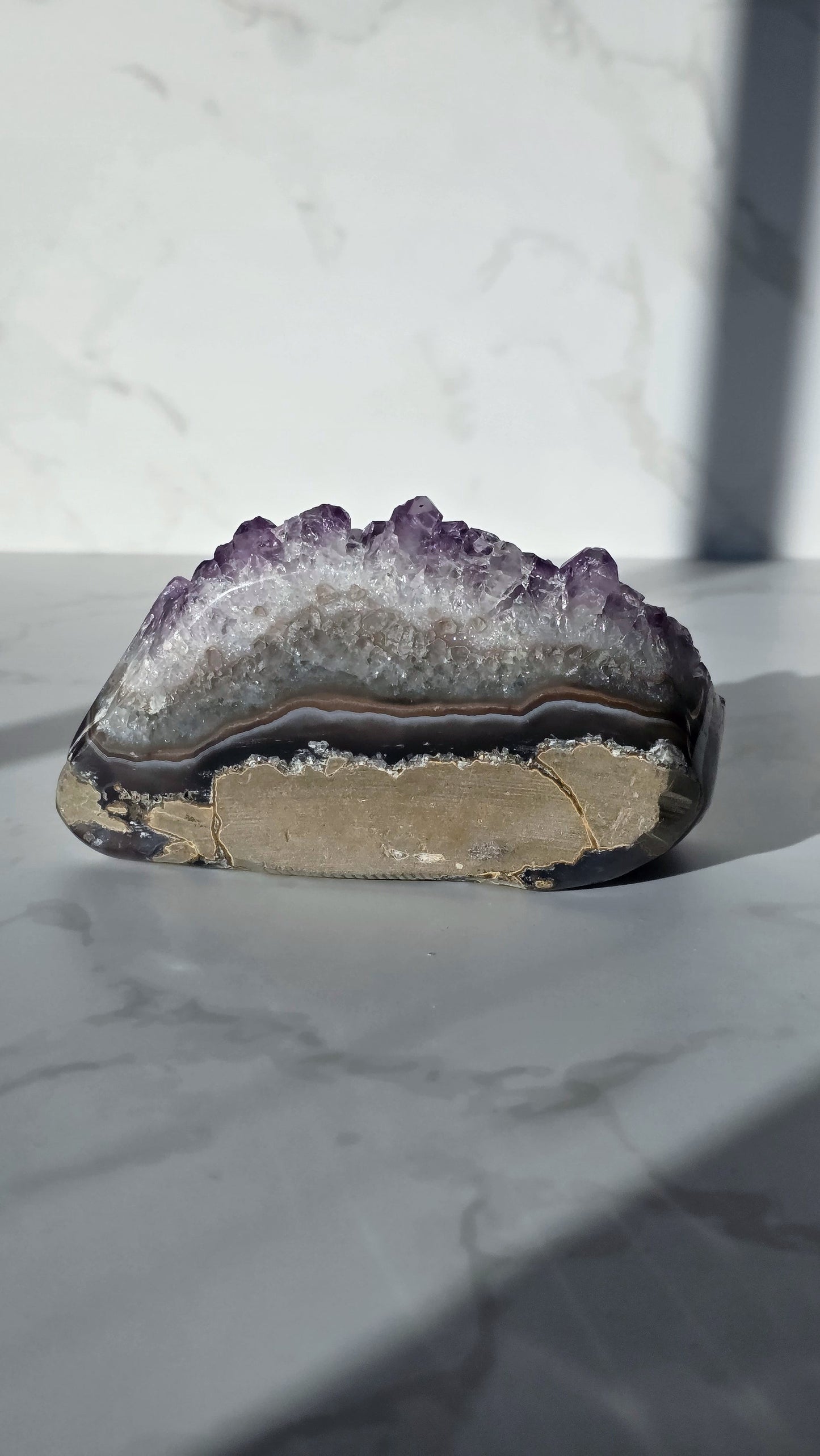 Amethyst Cluster mit Achat