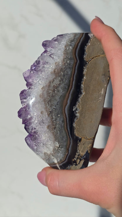 Amethyst Cluster mit Achat